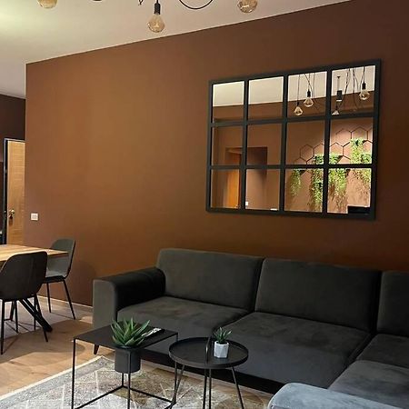 The Brownie Apartment Влёра Экстерьер фото